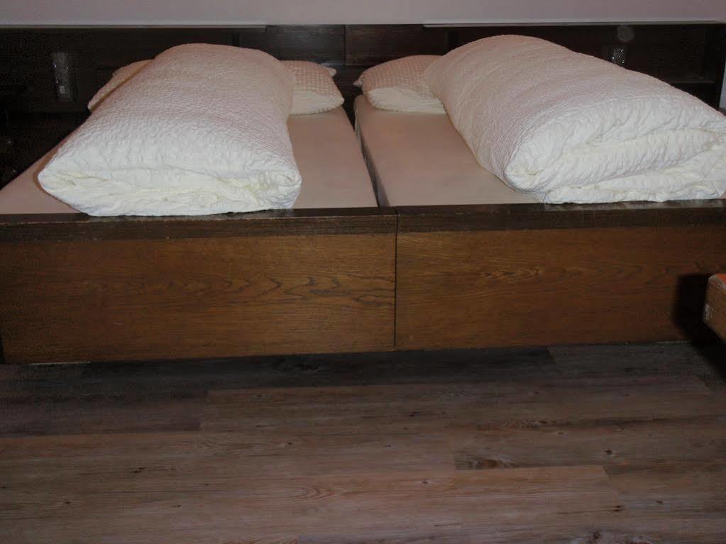 Loewen Guest house